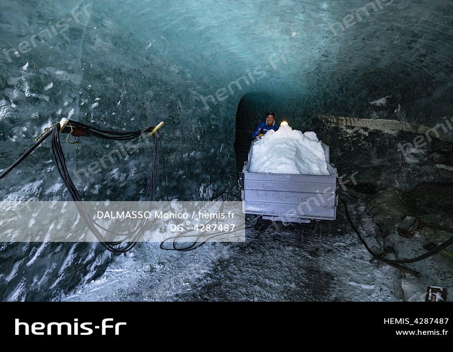 Hemis France Haute Savoie Chamonix Mont Blanc Grotte Mer Glace