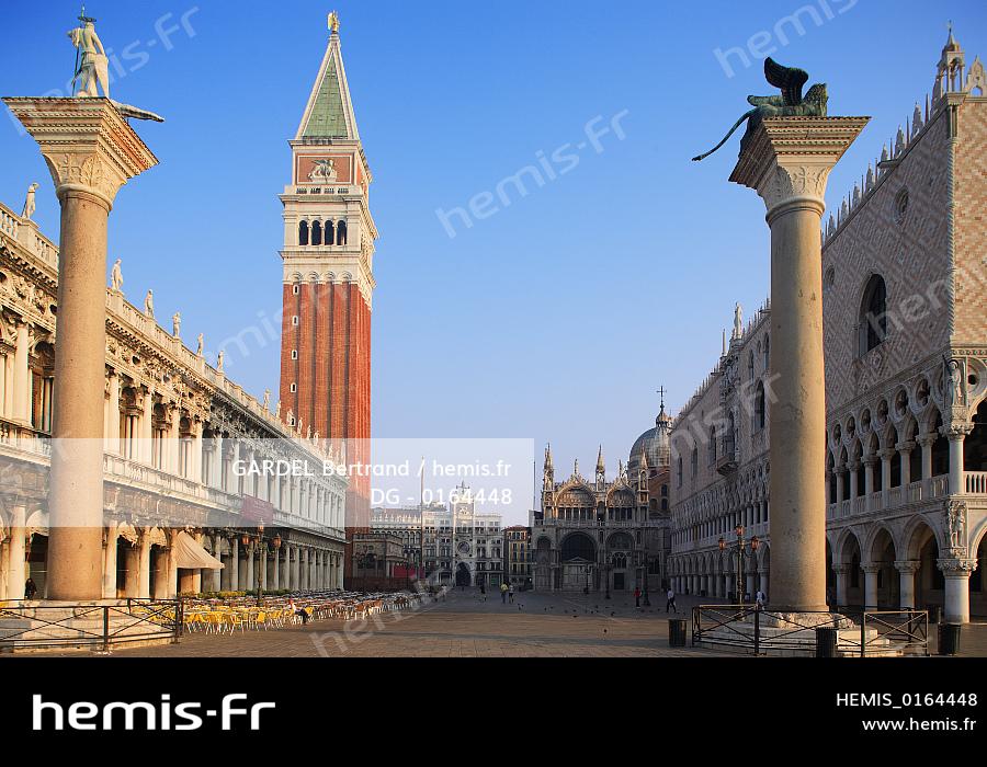 Hemis Italie Venetie Venise Piazza San Marco Place Saint Marc Campanile