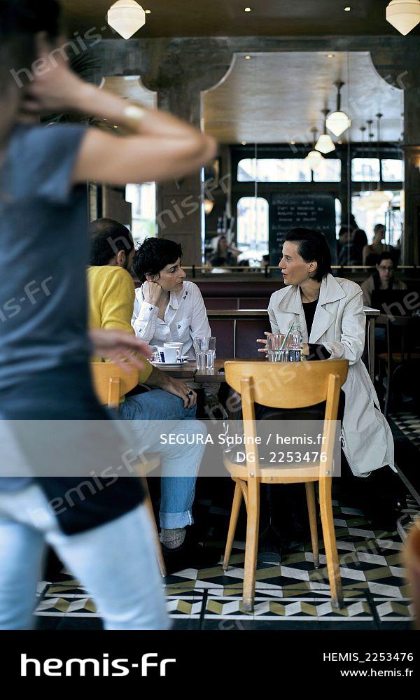 Hemis Stock Photo Agency Specialized Travel Tourism Nature And Environment France Paris Faubourg Saint Antoine Le Chat Bossu Restaurant