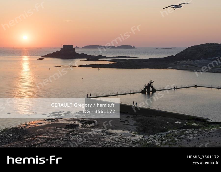 Hemis France Ille Et Vilaine Saint Malo Plage Secours