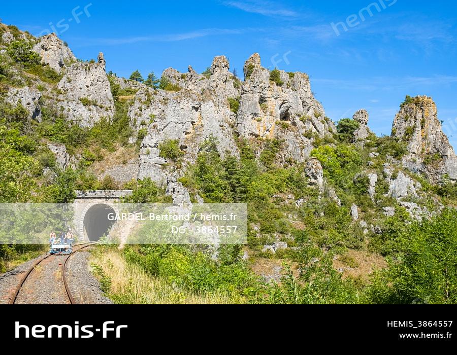 Sainte eulalie de cernon velo online rail